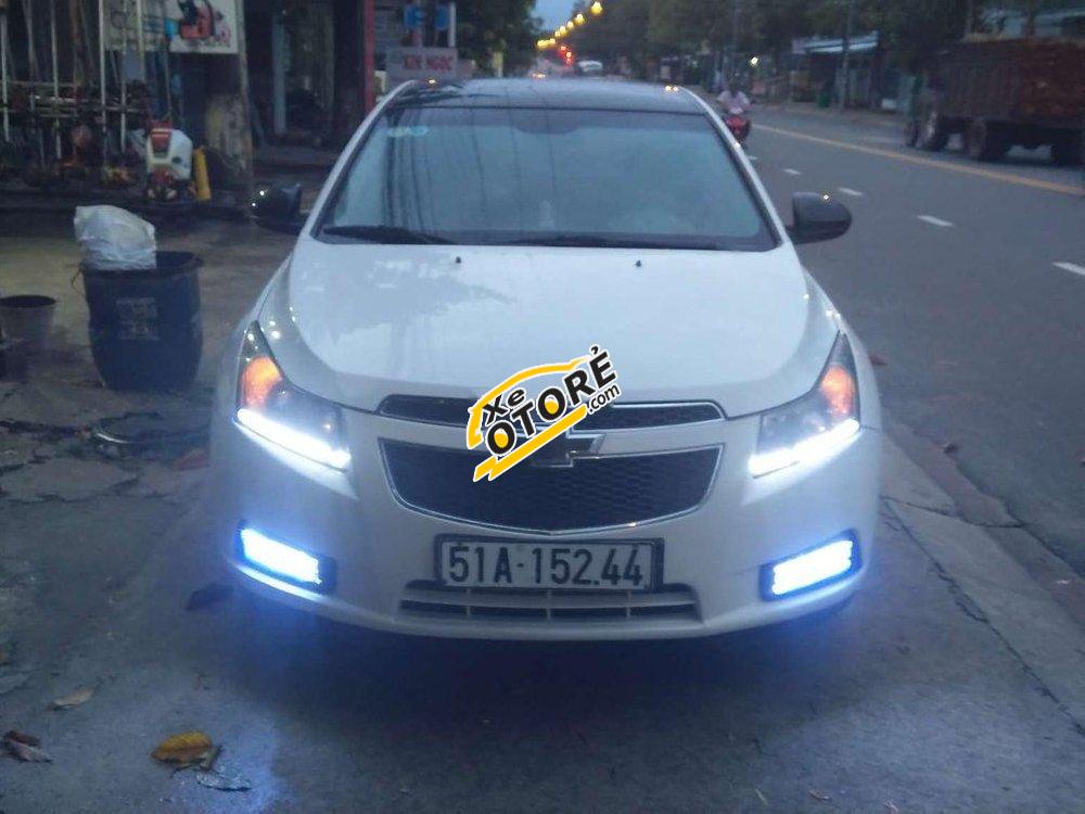 Cần Ban Chevrolet Cruze đời 2011 Mau Trắng Xe đẹp