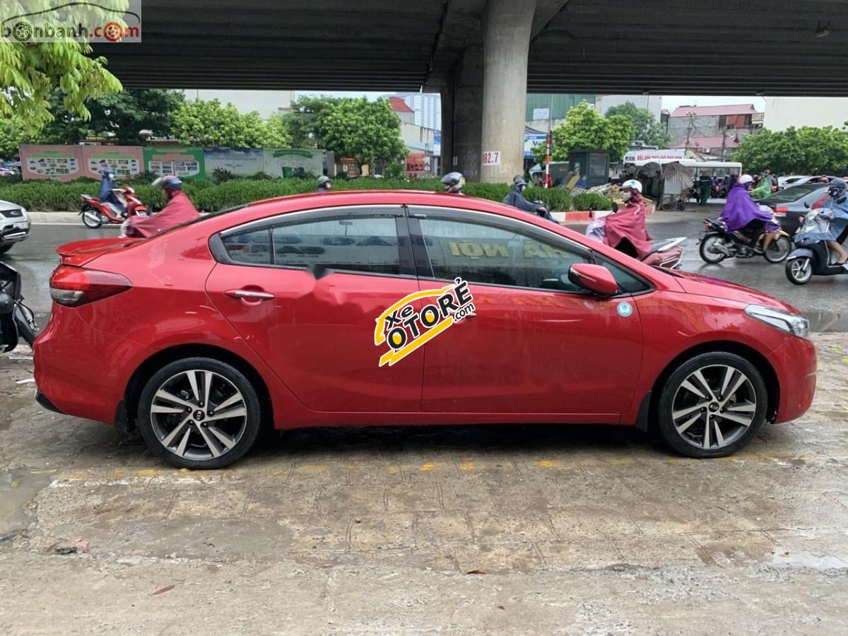 Cần bán lại xe Kia Cerato 1.6 MT đời 2018, màu đỏ chính chủ