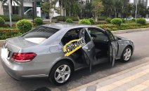 Cần bán lại xe Mercedes Benz E200 sản xuất 2013 Cần bán lại xe Mercedes Benz E200 sản xuất 2013