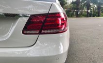 Bán xe E250 Mercedes đời 2014, màu trắng, nhập khẩu chính hãng Bán xe E250 Mercedes đời 2014, màu trắng, nhập khẩu chính hãng