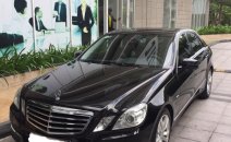 Cần bán gấp Mercedes E250 đời 2011, màu đen, nhập khẩu chính hãng Cần bán gấp Mercedes E250 đời 2011, màu đen, nhập khẩu chính hãng