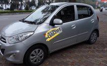 Hyundai i10 2013 - Bán ô tô Hyundai i10 sản xuất 2013 màu bạc, giá chỉ 195 triệu, nhập khẩu nguyên chiếc