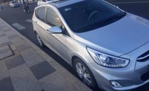 Bán Hyundai Accent 1.4AT đời 2015, màu bạc, như mới Bán Hyundai Accent 1.4AT đời 2015, màu bạc, như mới