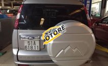Cần bán xe Ford Everest 4x2 MT năm 2013, màu bạc, giá tốt Cần bán xe Ford Everest 4x2 MT năm 2013, màu bạc, giá tốt