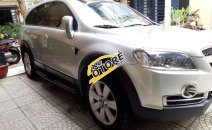 Gia đình bán xe Chevrolet Captiva LTZ sản xuất năm 2010, màu trắng Gia đình bán xe Chevrolet Captiva LTZ sản xuất năm 2010, màu trắng