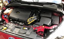 Ford Focus Titanium 2016 - Cần bán gấp Ford Focus Titanium sản xuất 2016, màu đỏ ít sử dụng 