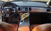 Cần bán gấp Jaguar XF năm 2014, màu trắng, nhập khẩu nguyên chiếc Cần bán gấp Jaguar XF năm 2014, màu trắng, nhập khẩu nguyên chiếc
