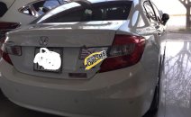 Cần bán lại xe Honda Civic 2.0 AT sản xuất 2013, màu trắng, giá 520tr Cần bán lại xe Honda Civic 2.0 AT sản xuất 2013, màu trắng, giá 520tr