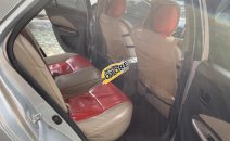 Cần bán gấp Toyota Vios E năm 2010, màu bạc số sàn Cần bán gấp Toyota Vios E năm 2010, màu bạc số sàn