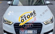 Cần bán xe Audi A3 năm 2014, màu trắng, nhập khẩu nguyên chiếc Cần bán xe Audi A3 năm 2014, màu trắng, nhập khẩu nguyên chiếc