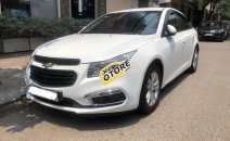 Bán xe Chevrolet Cruze LT 2017, màu trắng số sàn, giá 375tr Bán xe Chevrolet Cruze LT 2017, màu trắng số sàn, giá 375tr