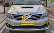 Cần bán gấp Toyota Fortuner MT năm 2014, màu bạc như mới Cần bán gấp Toyota Fortuner MT năm 2014, màu bạc như mới