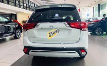 Bán Mitsubishi Outlander đời 2020, màu trắng, giá 825tr Bán Mitsubishi Outlander đời 2020, màu trắng, giá 825tr