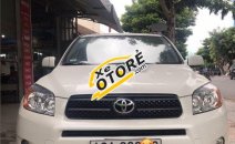 Xe Toyota RAV4 sản xuất năm 2007, màu trắng Xe Toyota RAV4 sản xuất năm 2007, màu trắng