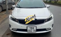 Cần bán Kia Cerato năm 2017, màu trắng chính chủ Cần bán Kia Cerato năm 2017, màu trắng chính chủ