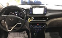 Bán xe Hyundai Tucson 1.6 Turbo đời 2019, màu nâu vàng giá cạnh tranh Bán xe Hyundai Tucson 1.6 Turbo đời 2019, màu nâu vàng giá cạnh tranh