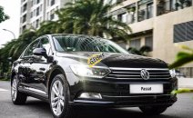 Volkswagen Passat 2021 - Bán Volkswagen Passat BlueMotion High đời 2021, màu đen, xe nhập