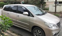 Cần bán Toyota Innova E 2016, màu vàng 410tr Cần bán Toyota Innova E 2016, màu vàng 410tr